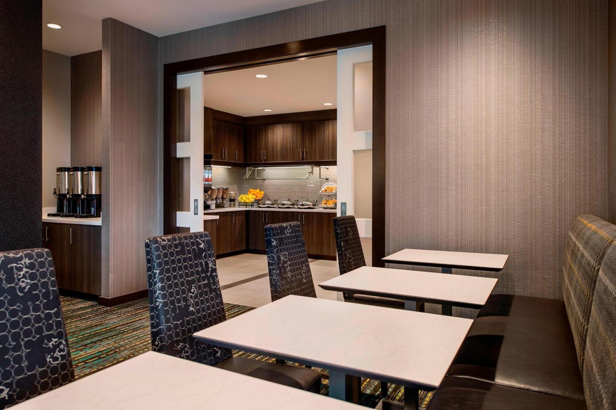 Residence Inn By Marriott Regina Ngoại thất bức ảnh
