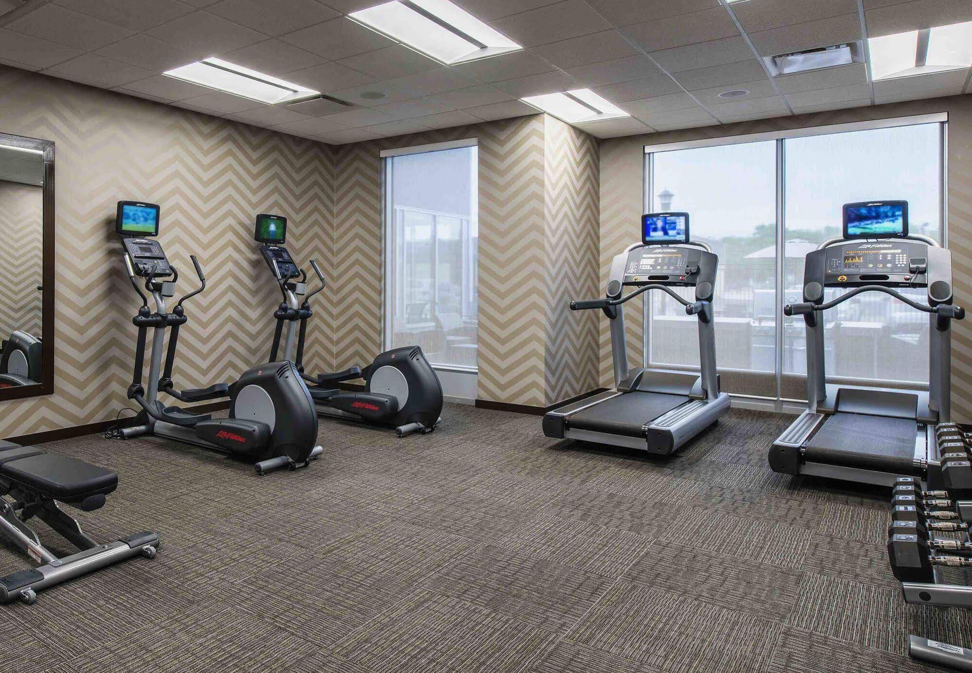 Residence Inn By Marriott Regina Ngoại thất bức ảnh