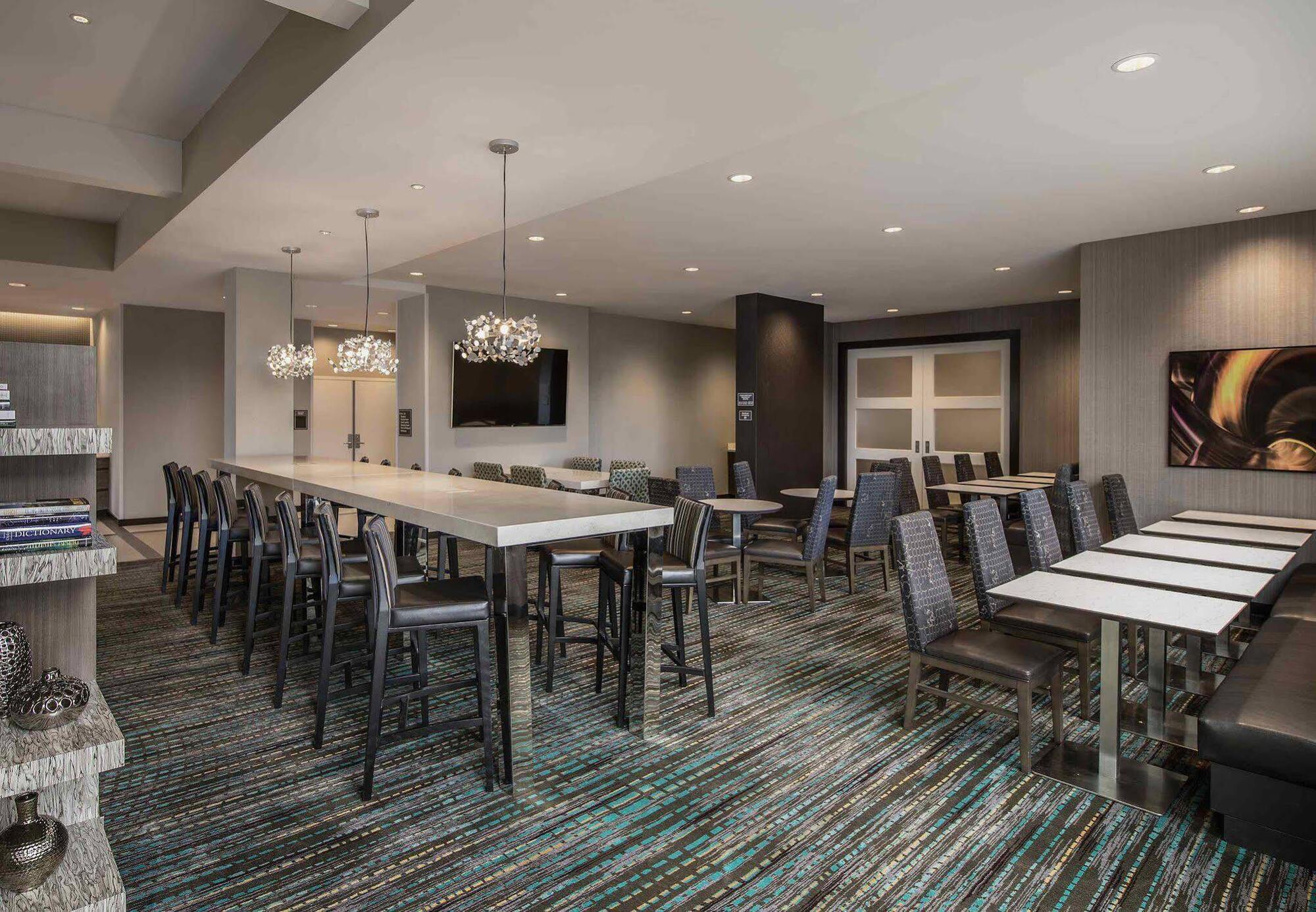 Residence Inn By Marriott Regina Ngoại thất bức ảnh